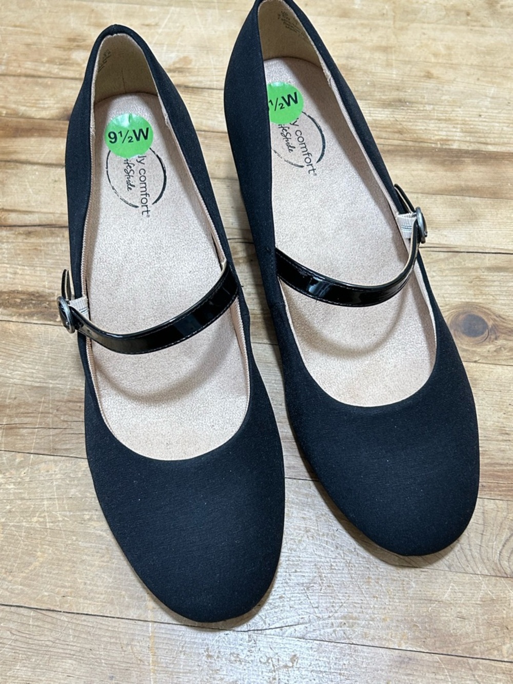 Simply Comfort Life Stride Thea Mary Jane Heel 9 1/2 Wide